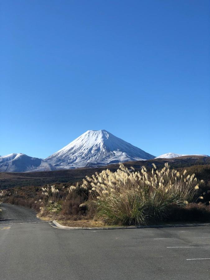 Tongariro Adventures Acomodação com café da manhã Kuratau Exterior foto